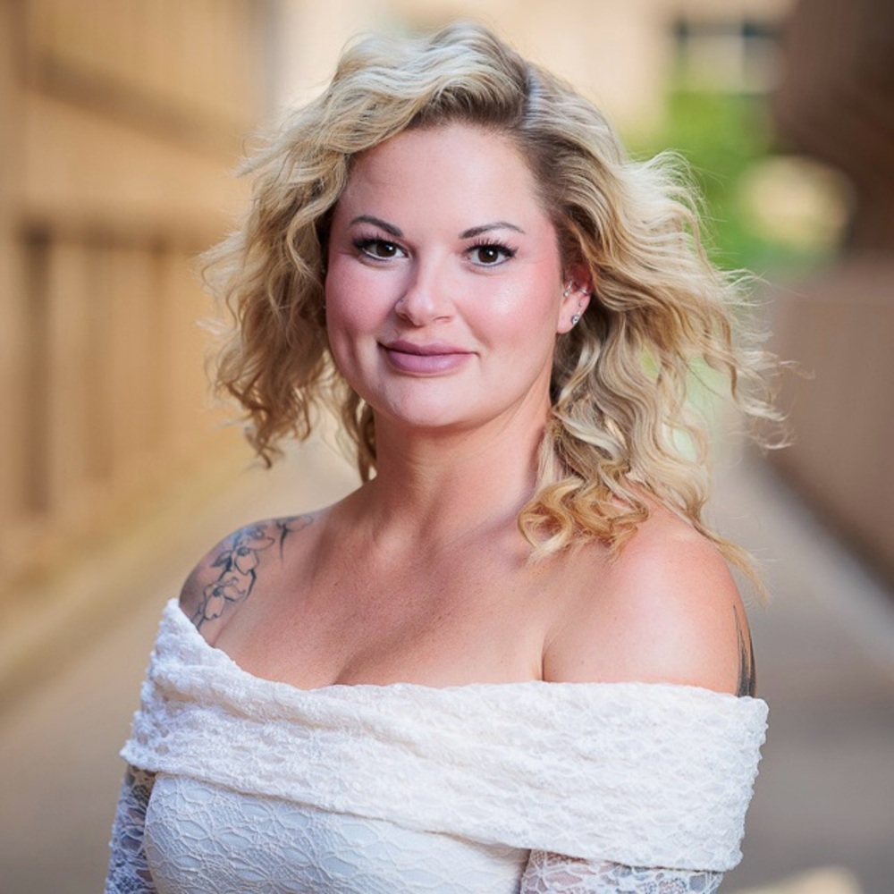 Meet your Posher, Lauren